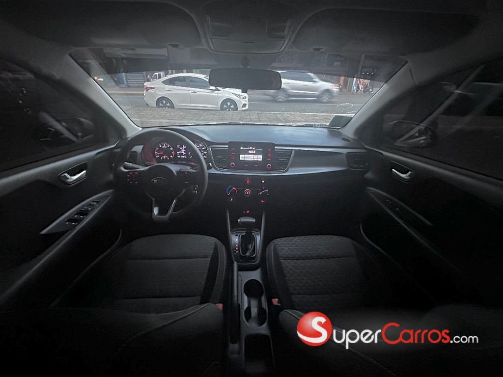 2019 Kia Rio LX — foto 4 / 7