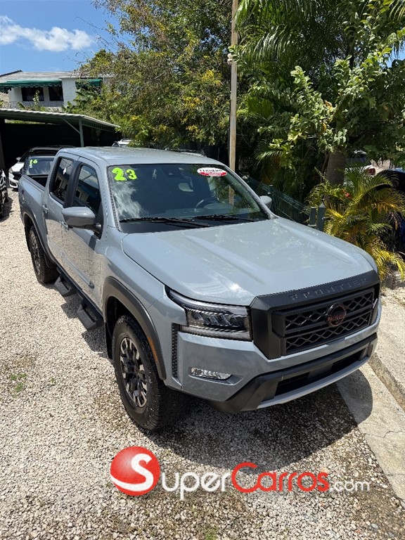2023 Nissan Frontier Pro-4X — foto 2 / 10