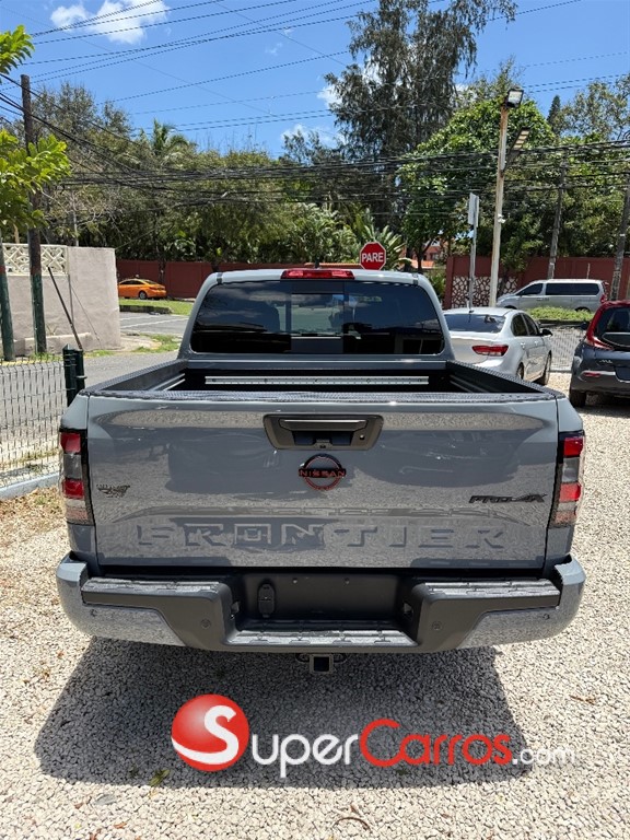 2023 Nissan Frontier Pro-4X — foto 4 / 10