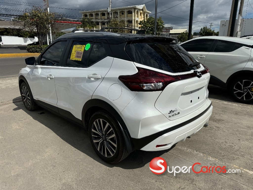 2022 Nissan Kicks — foto 4 / 8