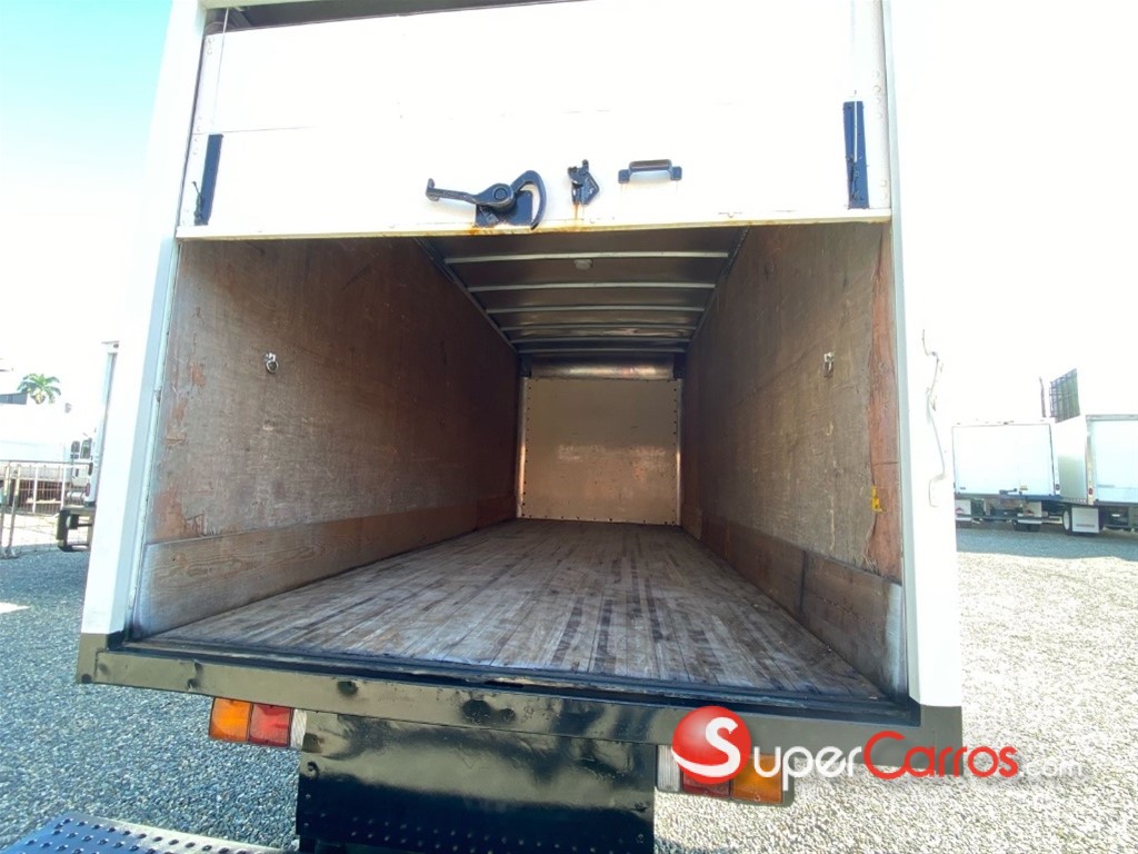 2013 Mitsubishi Motors Fuso — foto 6 / 6