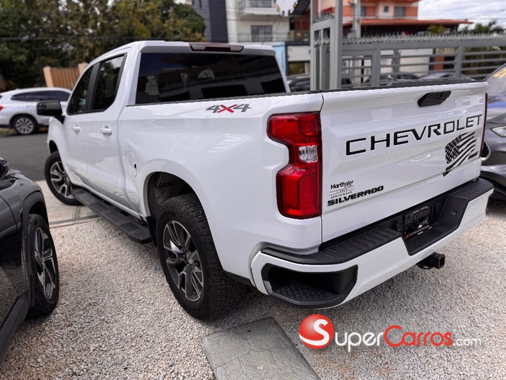 2020 Chevrolet Silverado RST — foto 4 / 10