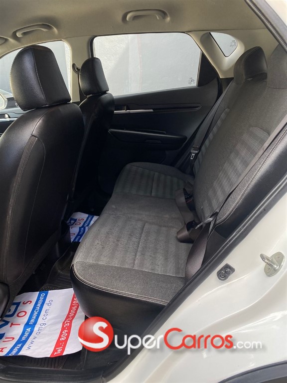2022 Kia Sonet — foto 6 / 11