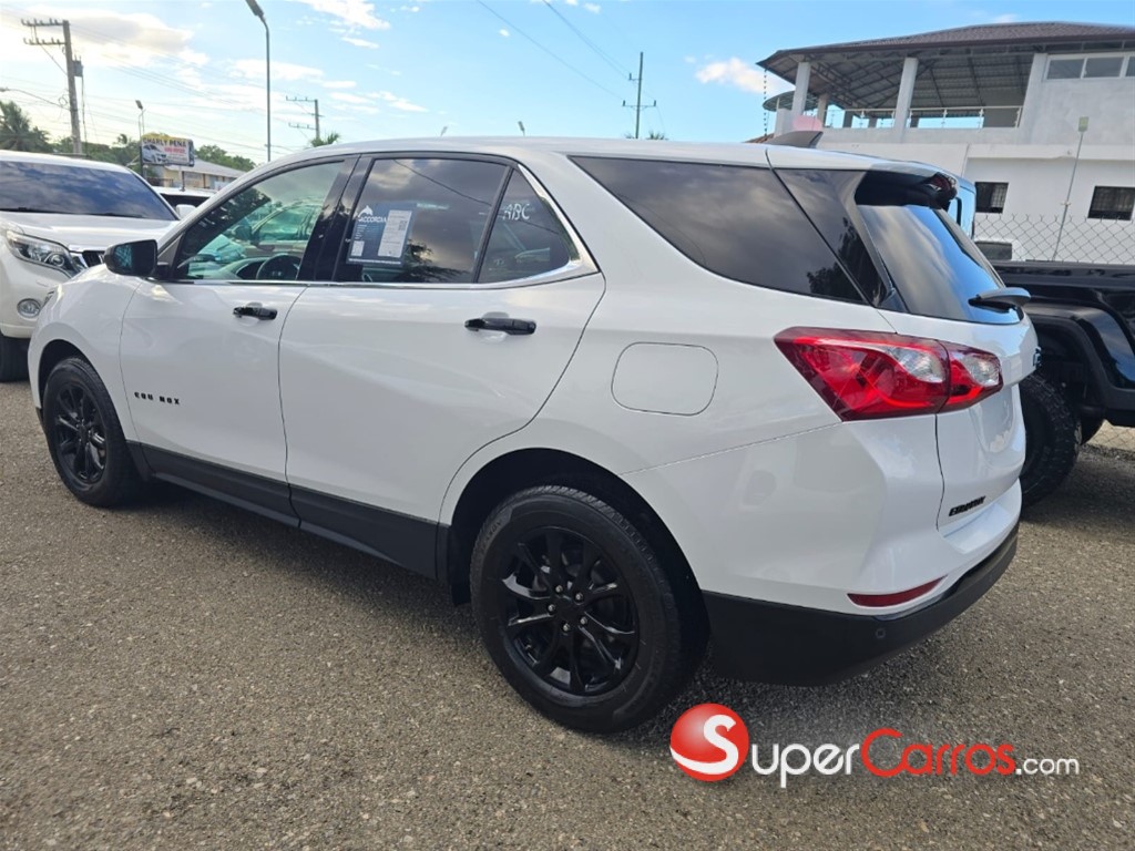 2020 Chevrolet Equinox LT — foto 2 / 9