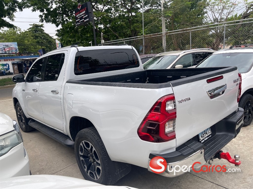 2023 Toyota Hilux Limited TSS — foto 3 / 8