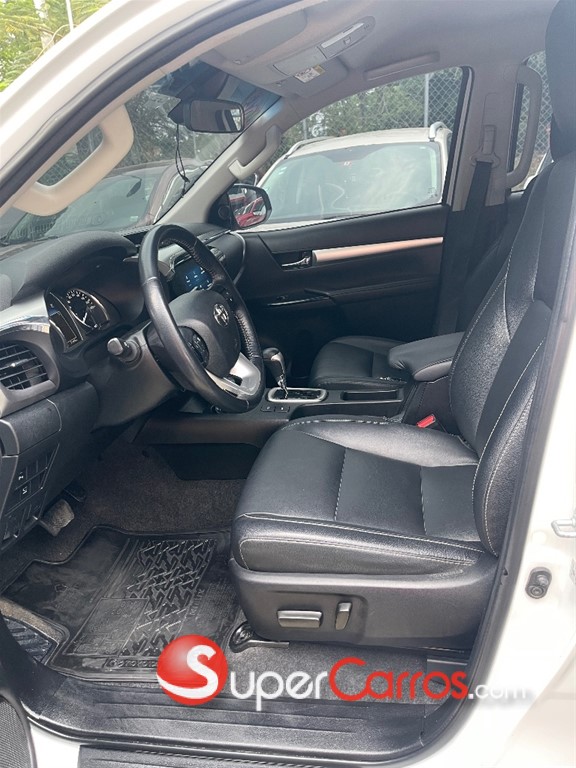 2023 Toyota Hilux Limited TSS — foto 4 / 8