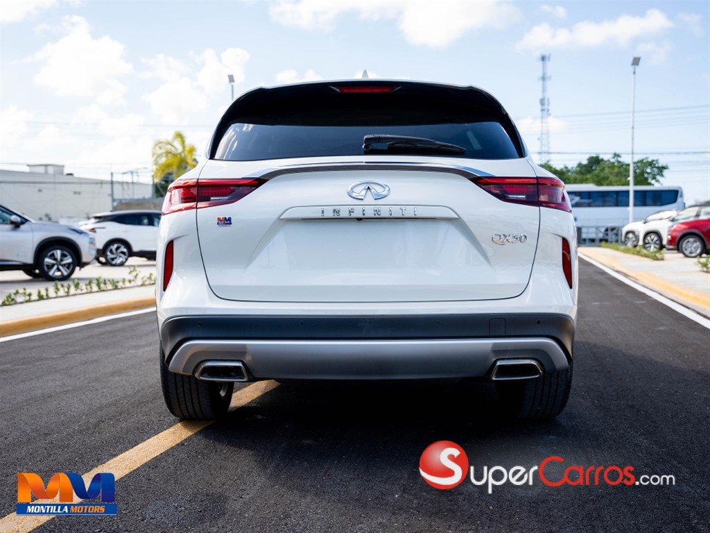 2022 Infiniti QX-50 Essential — foto 6 / 11