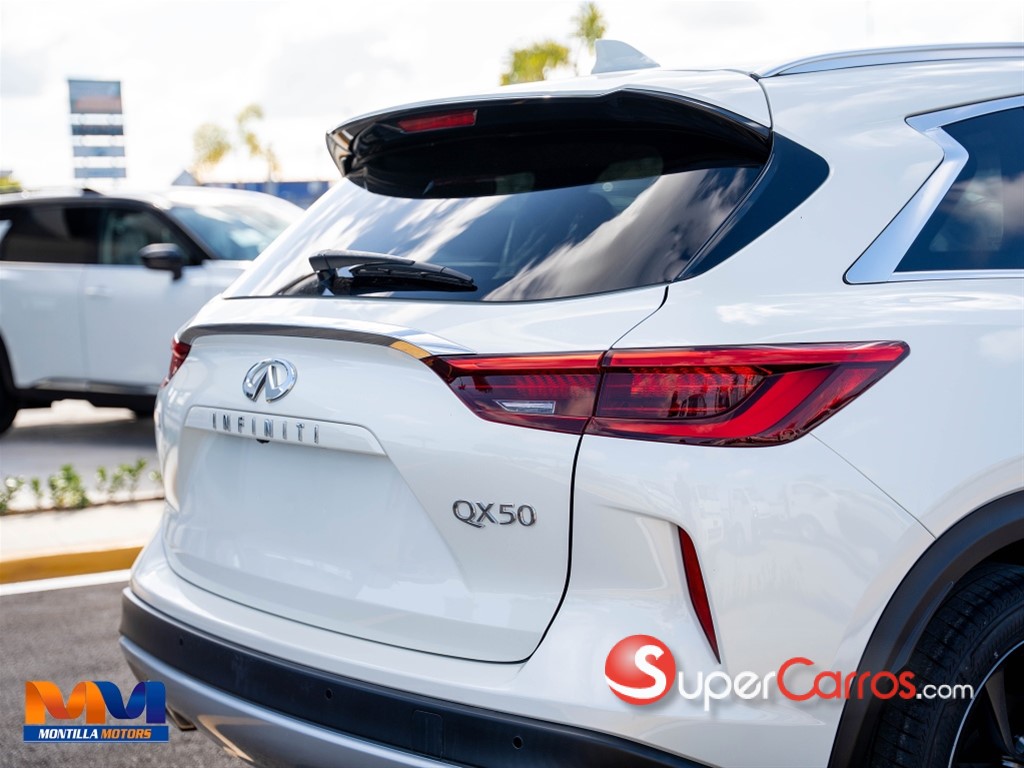 2022 Infiniti QX-50 Essential — foto 7 / 11