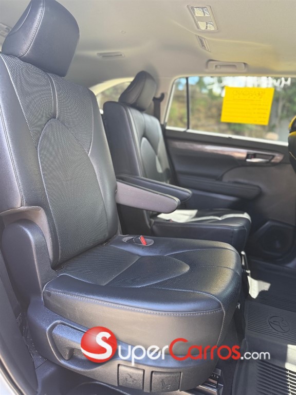 2020 Toyota Highlander Limited — foto 7 / 11