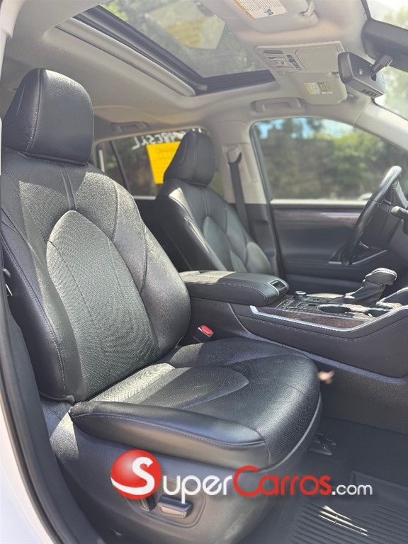 2020 Toyota Highlander Limited — foto 8 / 11