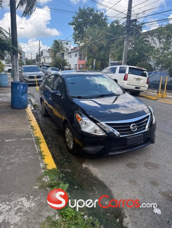 2019 Nissan Versa SV — foto 5 / 9