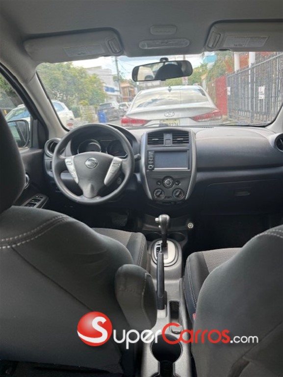 2019 Nissan Versa SV — foto 8 / 9