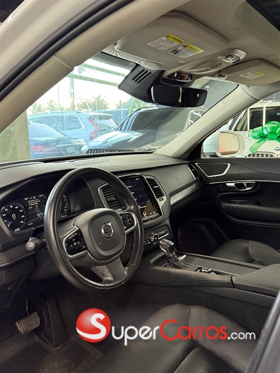 2020 Volvo XC90 Momentum T6 — foto 7 / 10