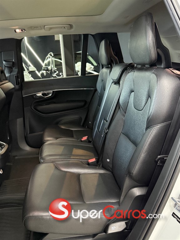 2020 Volvo XC90 Momentum T6 — foto 8 / 10