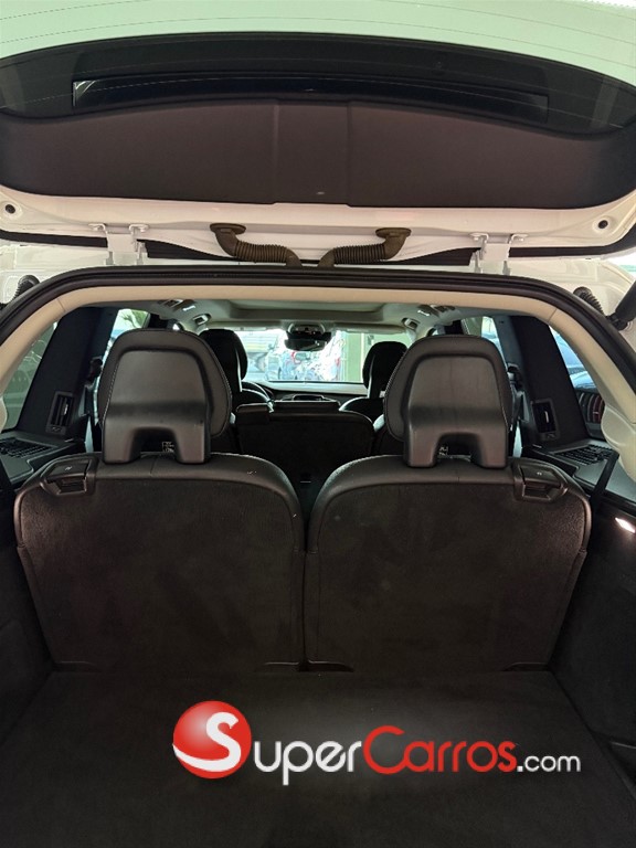2020 Volvo XC90 Momentum T6 — foto 9 / 10