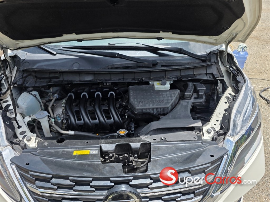 2021 Nissan Serena — foto 9 / 12