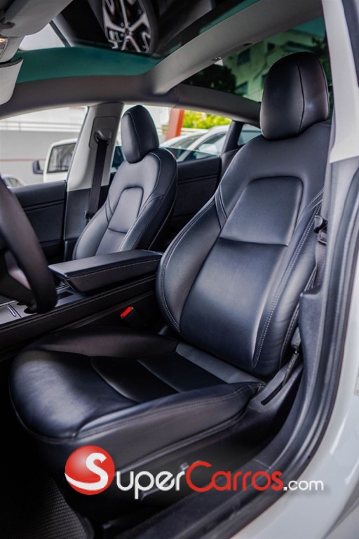 2021 Tesla Model 3 Long Range — foto 5 / 11