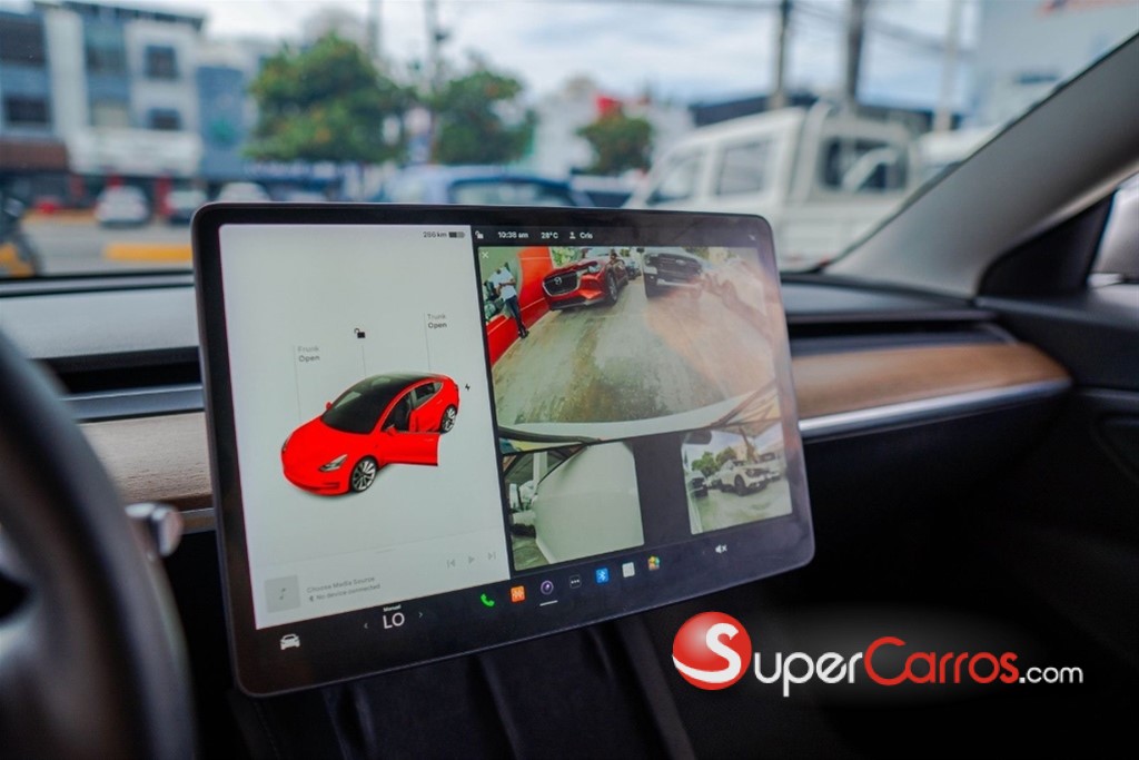 2021 Tesla Model 3 Long Range — foto 7 / 11