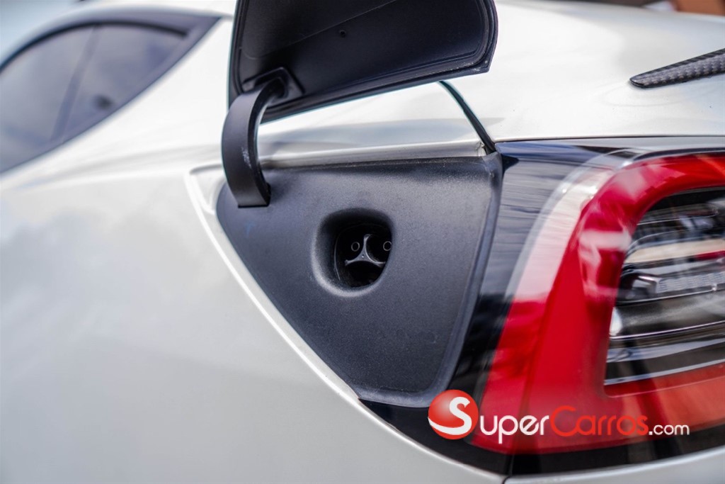 2021 Tesla Model 3 Long Range — foto 10 / 11