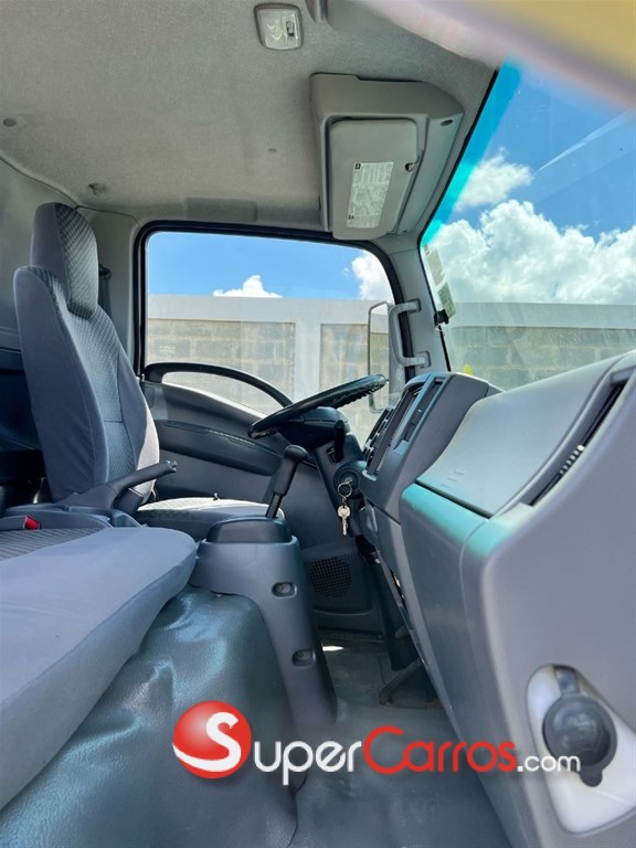 2013 Isuzu NQR 16 Pies — foto 10 / 11