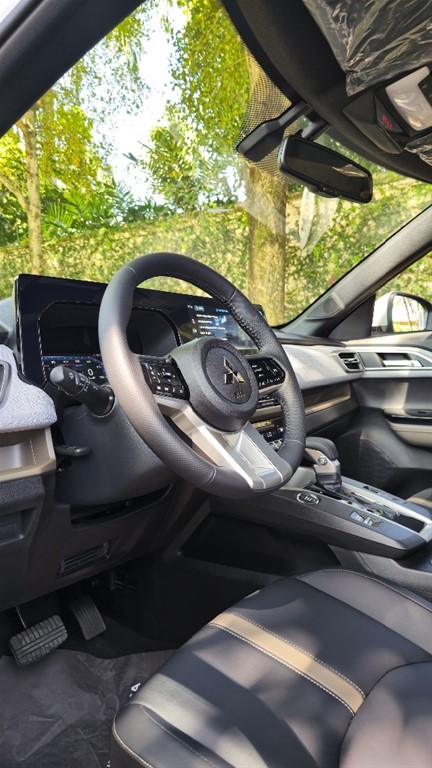 2027 Mitsubishi Motors Outlander Sport — foto 7 / 12