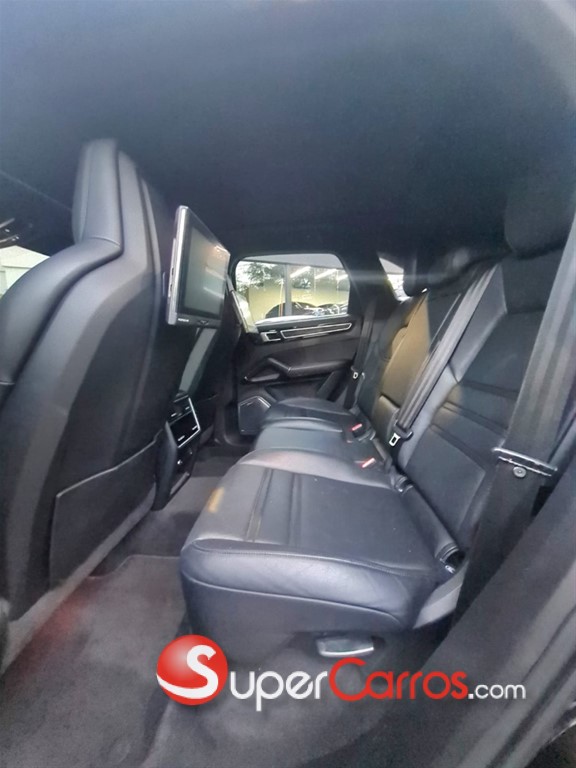 2019 Porsche Cayenne S — foto 7 / 8