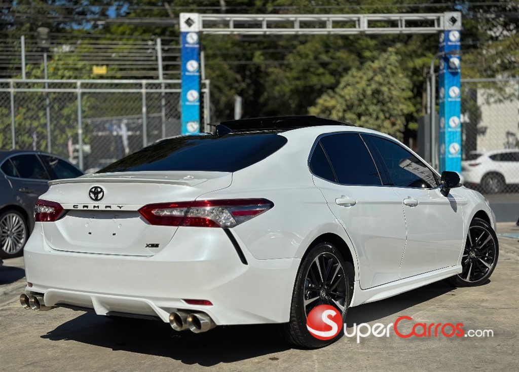 2019 Toyota Camry XSE — foto 3 / 12