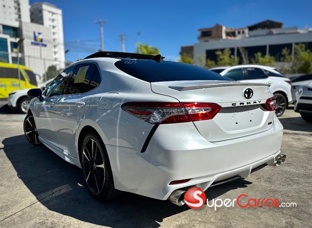 2019 Toyota Camry XSE — foto 6 / 12