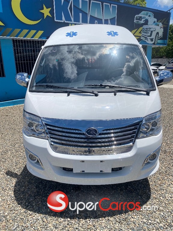 2025 Nissan Urvan Cargo — foto 2 / 9
