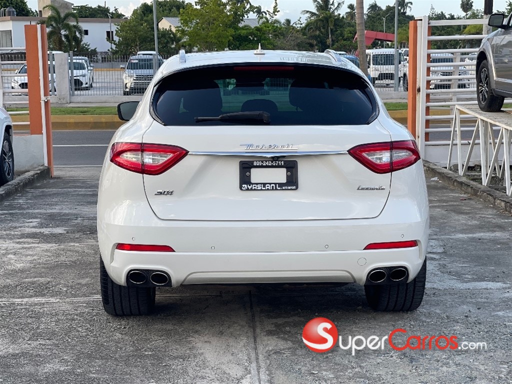 2019 Maserati Levante SQ4 — foto 8 / 12