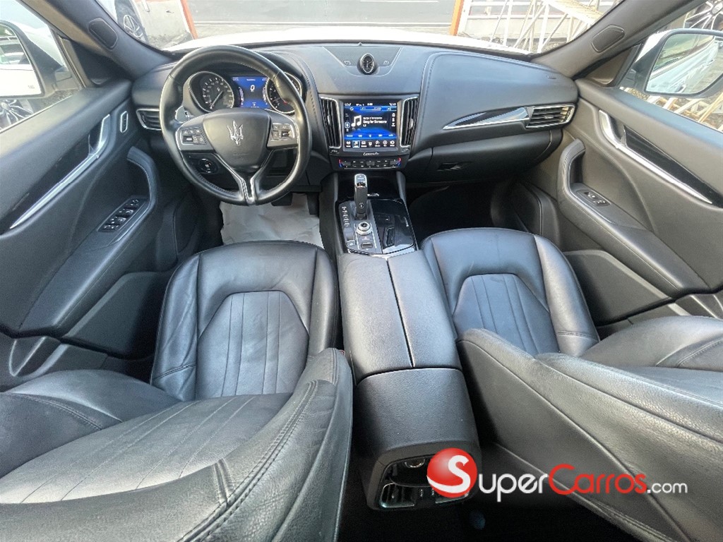 2019 Maserati Levante SQ4 — foto 10 / 12