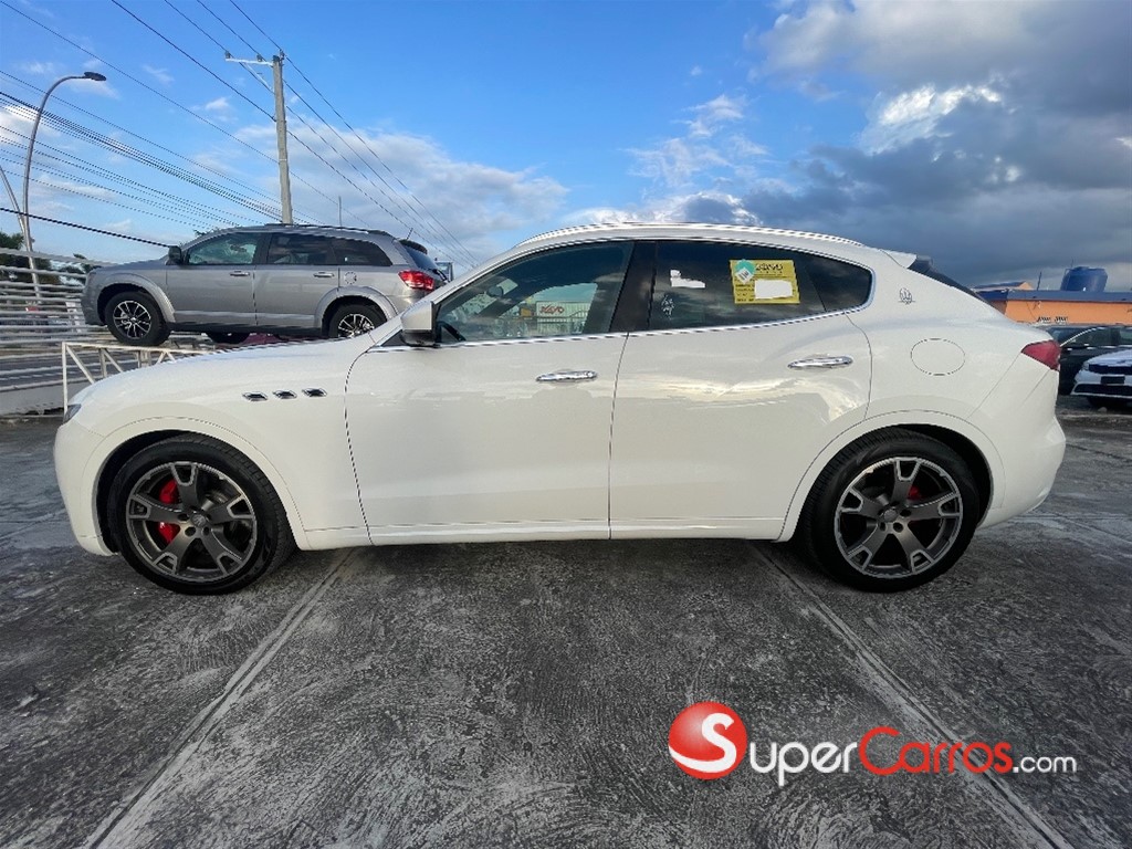 2019 Maserati Levante SQ4 — foto 12 / 12