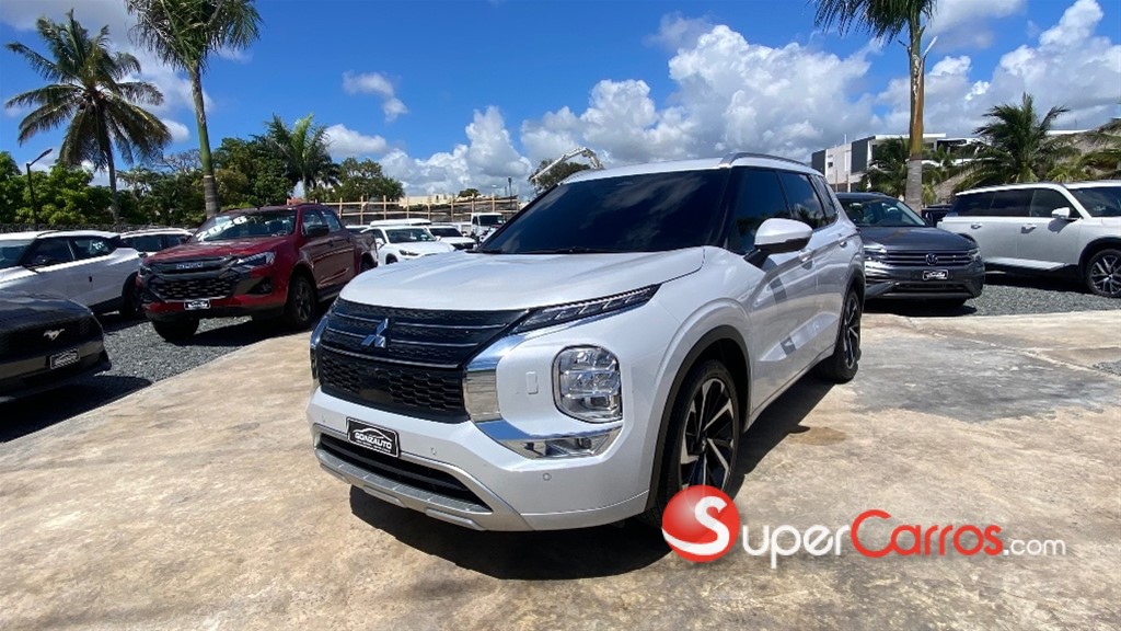 2024 Mitsubishi Motors Outlander Limited — foto 3 / 12