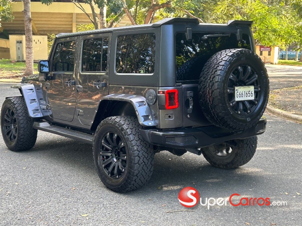 2017 Jeep Wrangler Unlimited Sport — foto 5 / 9