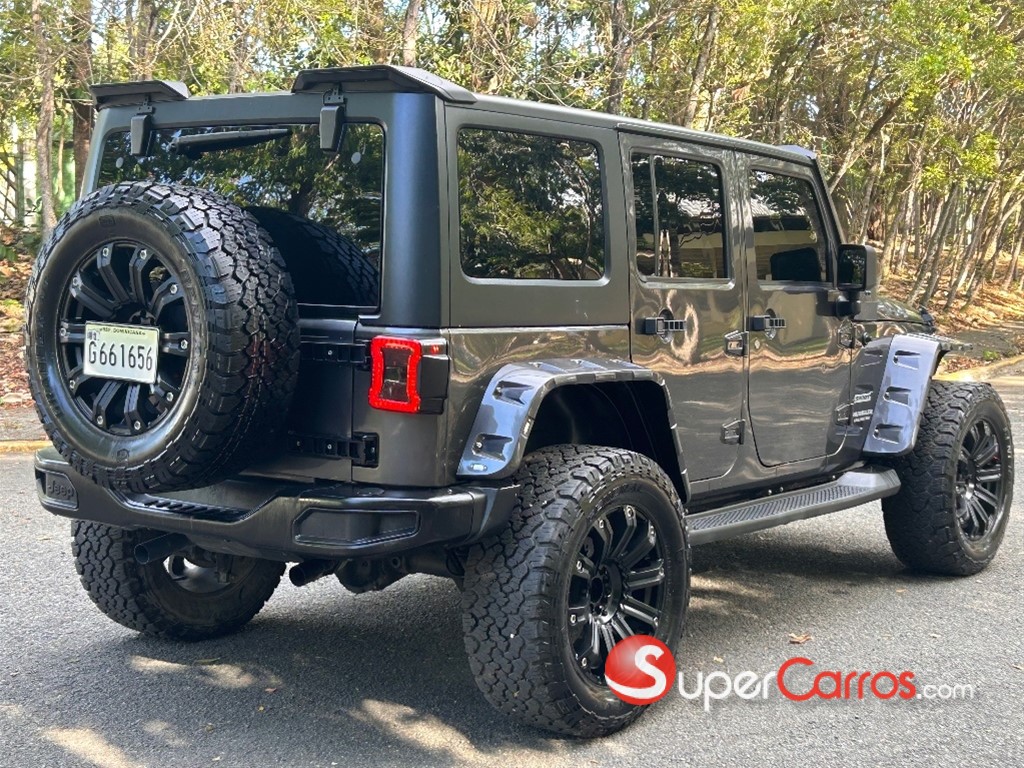 2017 Jeep Wrangler Unlimited Sport — foto 6 / 9