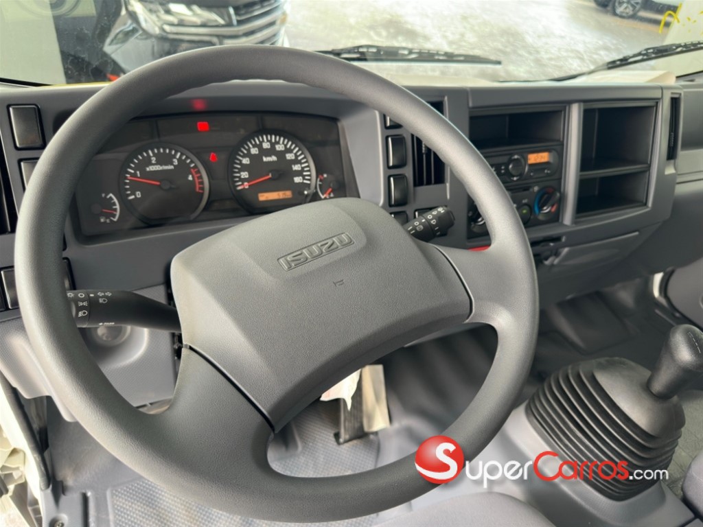 2027 Isuzu NPR 16 pies — foto 7 / 8