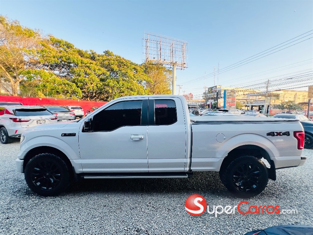 2015 Ford F 150 XL — foto 5 / 11