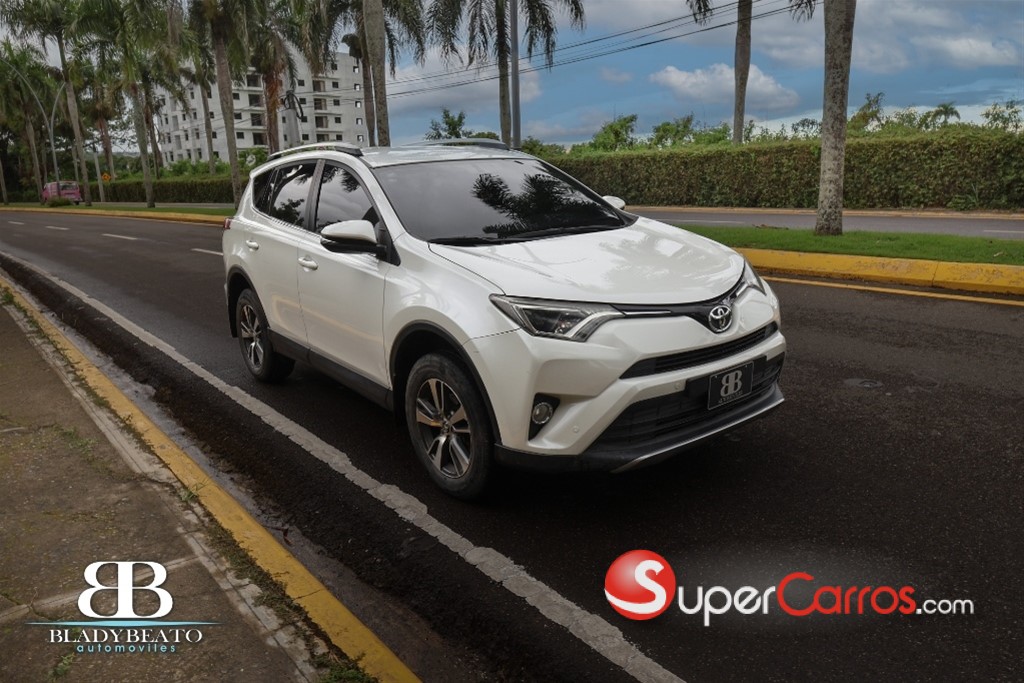2019 Toyota RAV4 — foto 3 / 10