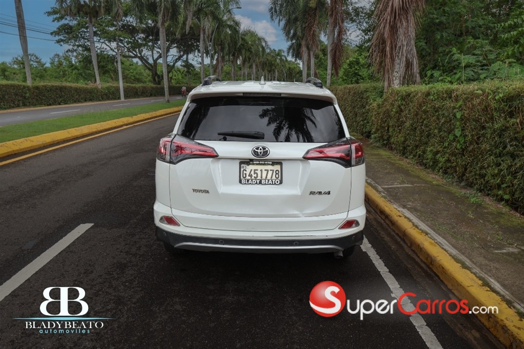 2019 Toyota RAV4 — foto 5 / 10