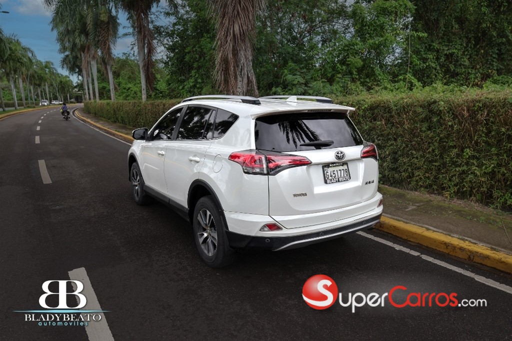 2019 Toyota RAV4 — foto 6 / 10