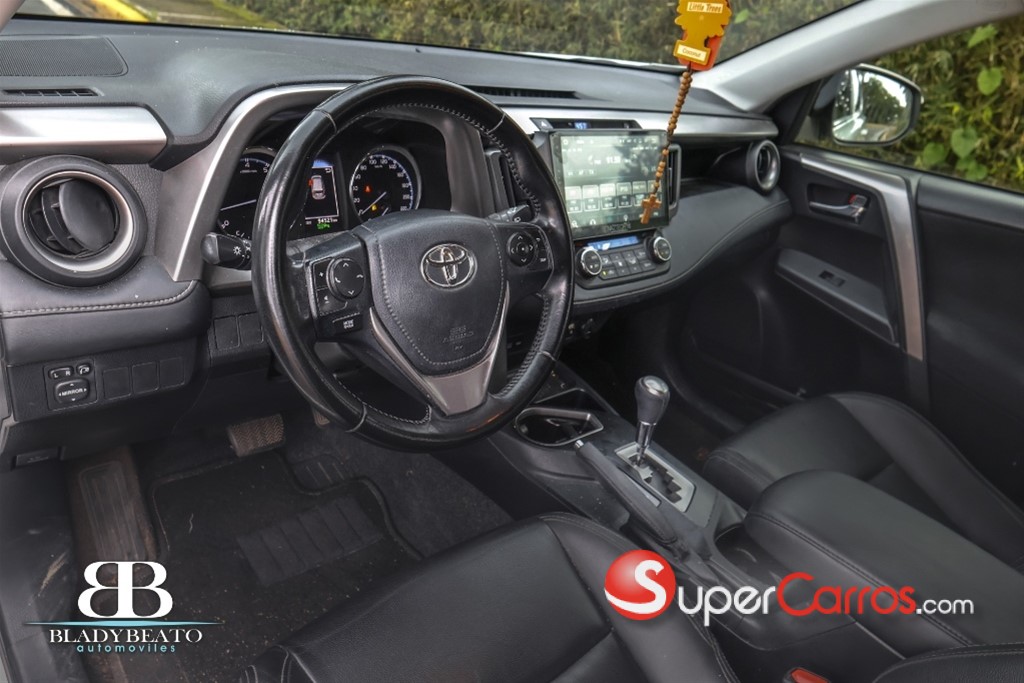2019 Toyota RAV4 — foto 9 / 10