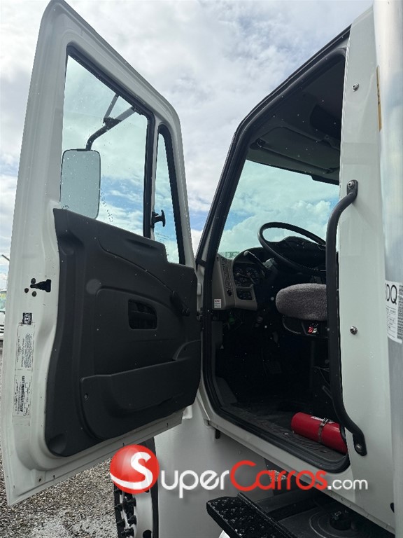 2018 International Camion — foto 2 / 5