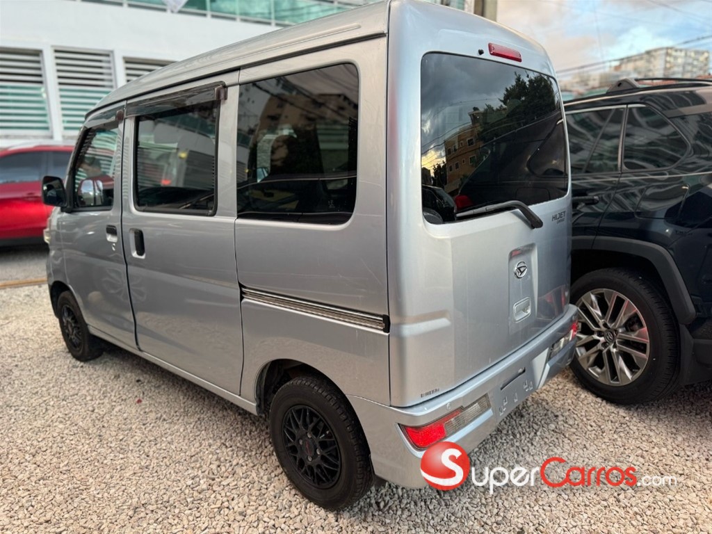 2020 Daihatsu Hijet Minivan — foto 2 / 7