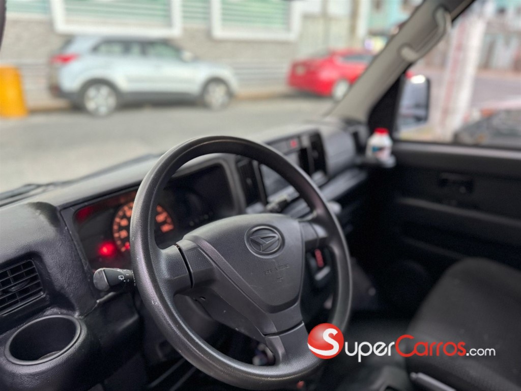 2020 Daihatsu Hijet Minivan — foto 5 / 7