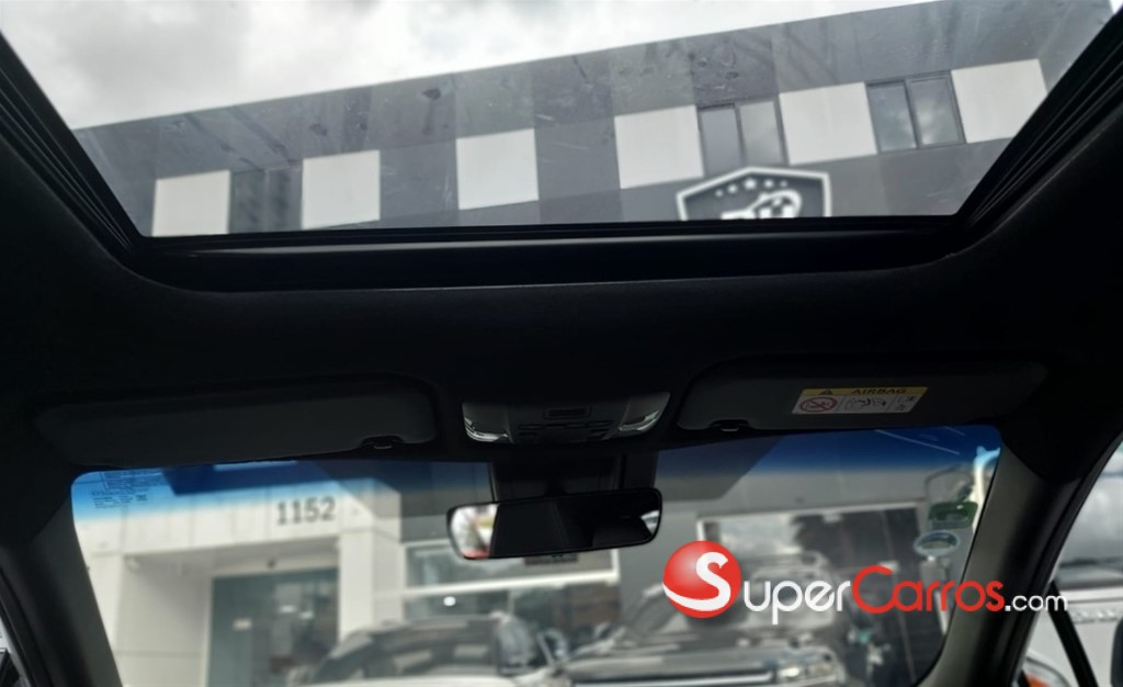 2024 Toyota Corolla Cross Limited Hibrid — foto 9 / 12