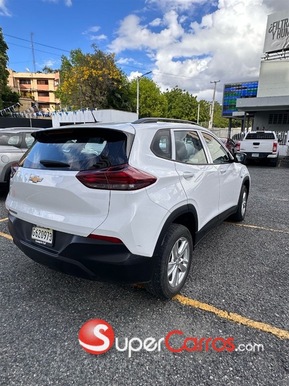 2023 Chevrolet Tracker LS — foto 4 / 11