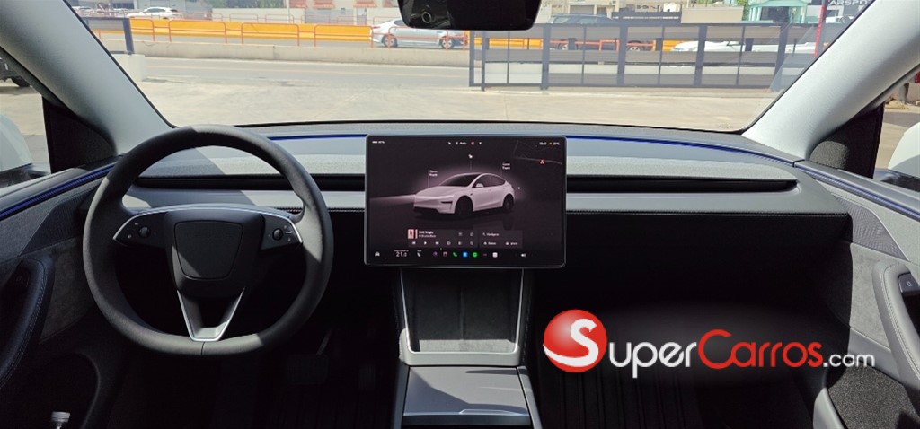 2026 Tesla Model Y Long Range — foto 6 / 7