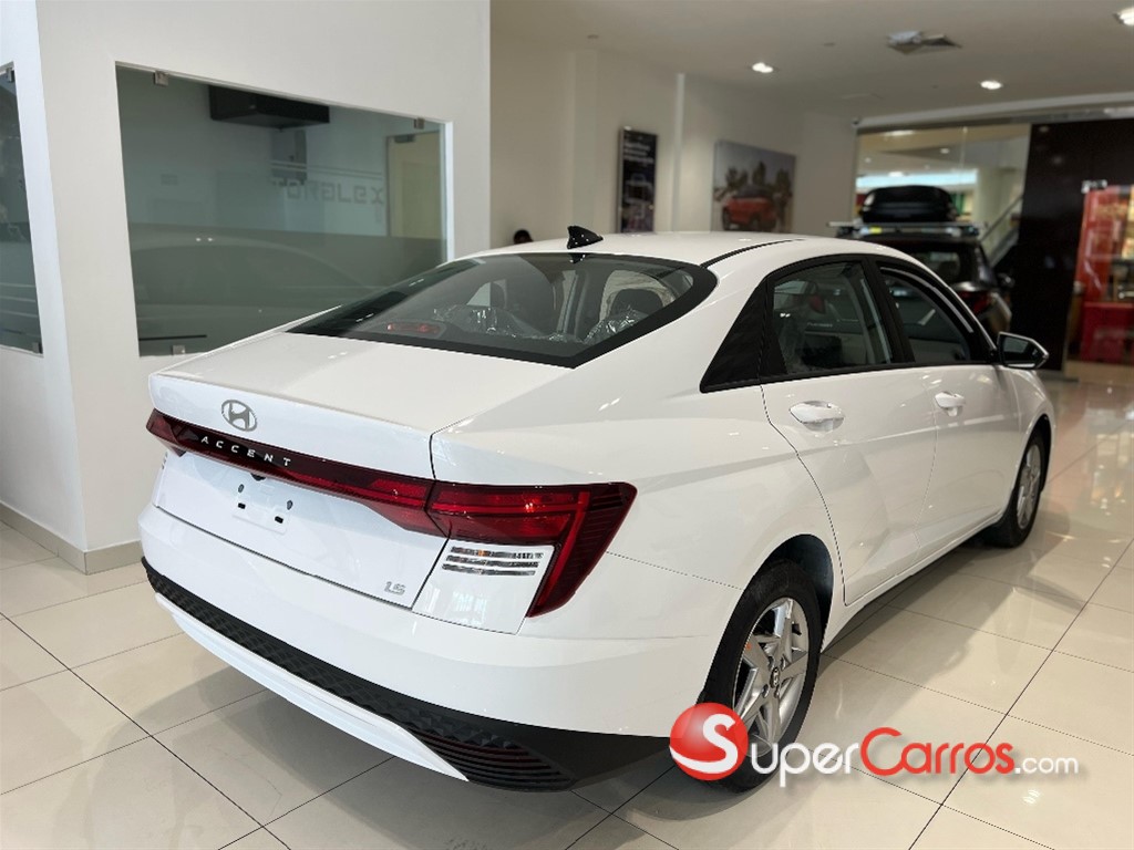 2026 Hyundai Accent — foto 6 / 9