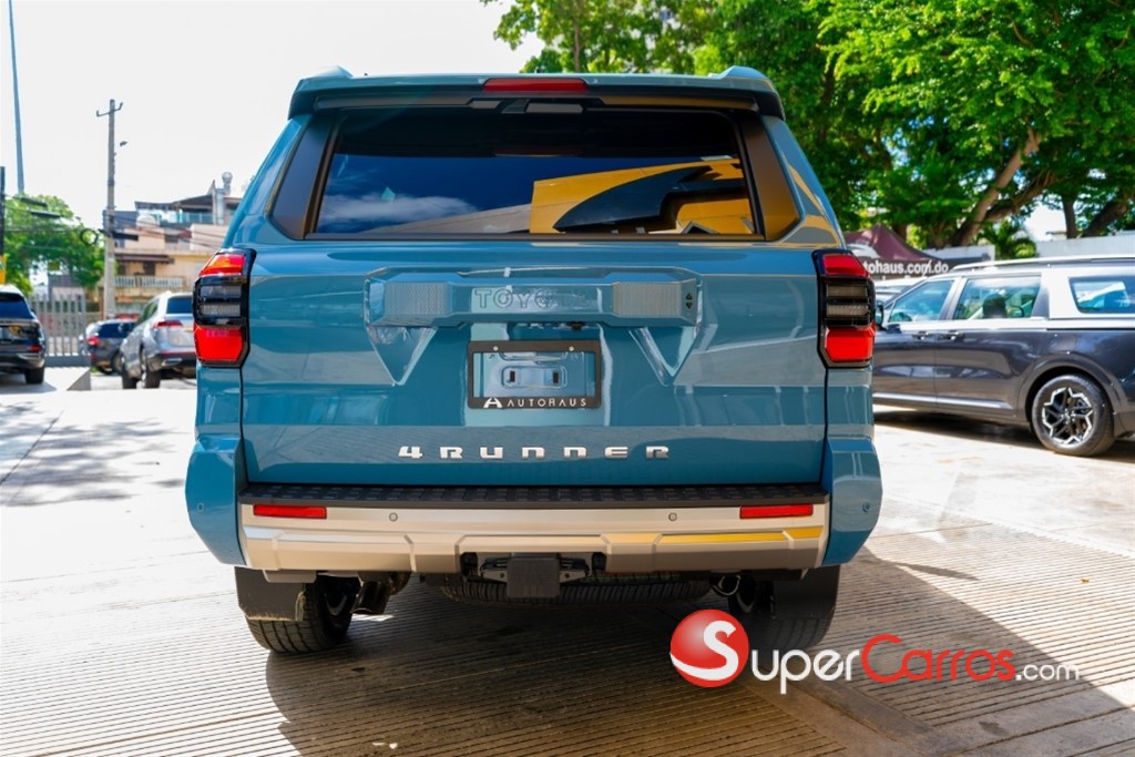 2026 Toyota 4 Runner Limited — foto 8 / 9