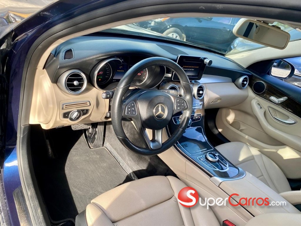 2017 Mercedes-Benz Clase C 300 — foto 7 / 12